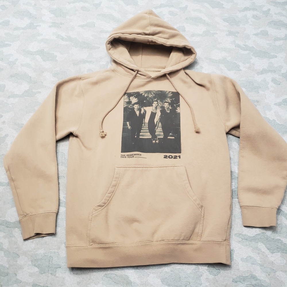 Jonas Brothers‎ Tour Sweatshirt Mens Small Tan Hoodie Concert The Remember